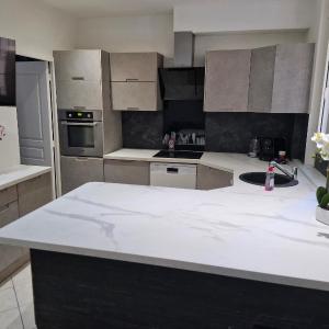 Appartement 4 pièces - gare Nice riquier