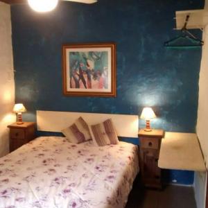 Casa de 01 quarto-Até 4 pessoas-Cambury-120m da praia-central-internet-Estacionamento-C04