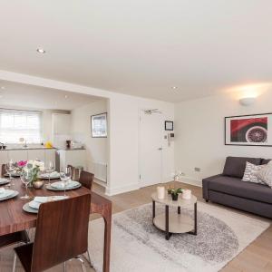 Covent Garden 2BR - Urban Chic Apartment