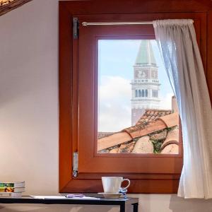 Glass House - Loft 2 minutes to Rialto Bridge & View