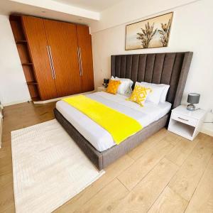 executive furnished apartments with breathtaking amazing city views gym heated swimming pool fully equipped gym children playground and ample parking space and proximity to major shopping malls and gourmet restraunts