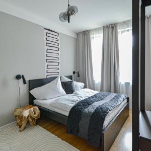 Japanese Design 3BDR Apartment in a Vibrant Area