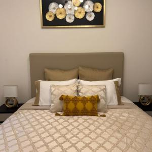 2 Bedrooms - District One Residences 13