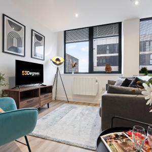 Modern Flat in Manchester by 53 Degrees Property, Ideal for Couples, 2 Bedrooms!