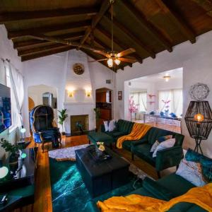 Unique Extravagant 4bed&4bath Miami home