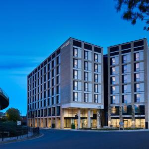 Courtyard by Marriott London City Airport