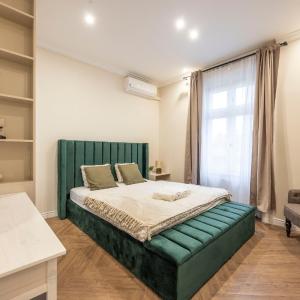 DeLuxe City Center T6 Residence with Balcony