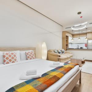 Spacious Studio APT Pool, Gym and Kid's Playground