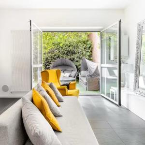 Private Garden Apartment, Navigli, 24H Security