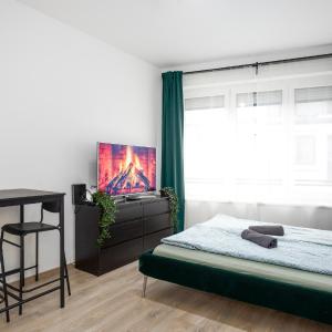 New Tranquil Apartments with FREE PARKING