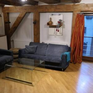 Vintage barn one-bedroom flat