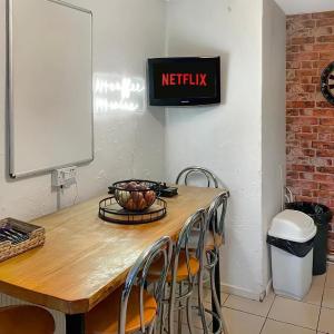 Budget stay - 5 Rooms - Private parking