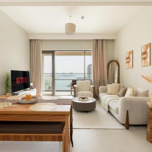 Ahlan HH - Stylish One Bedroom at Vida Residences Creek Beach