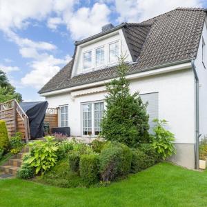 Nahe Berlin 224qm Traumhaus im Grünen mit Sauna und Kamin