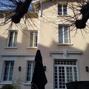 Lyon 4e Croix Rousse Maison complète Jardin