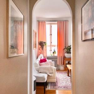 3 Lovely rooms in Helsinki center.