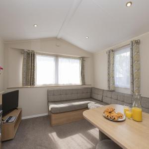 Sunseeker Caravan by Belvilla