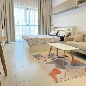 Spacious Studio with Burj Khalifa Views