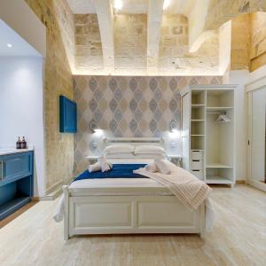 Chateau Blue