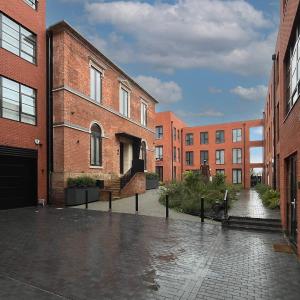 Modern Apartment City Centre Netflix Parking