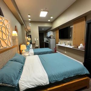 2 Bed Suite at Air Residences Condo, Ayala Ave Makati