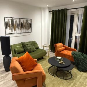 Stunning 2 Bed In Royal Wharf Next To EXCEL & LONDON CITY AIRPORT