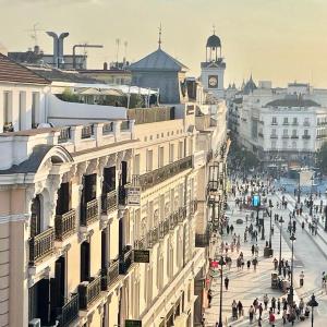 Piso Ático con Terraza y Jacuzzi con vistas a Sol en Madrid Centro