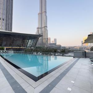 Skyline Serenity Holiday Home I Signature Series 1 Bedroom Apartment I Free Parking, Gym, Pool I