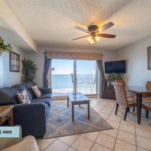 Royal Palms 1002