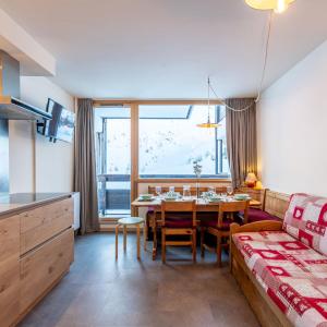 Apartment Home Club - Lavachet-10 by Interhome