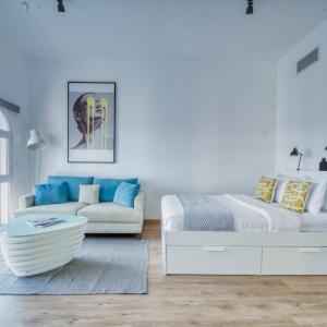 The Smart Concierge - Discovery Gardens street 4