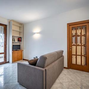 YD quiet apt Leopolda with parking