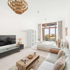 Silkhaus Vacation Homes Offshore Studio in Palm Views East Tower