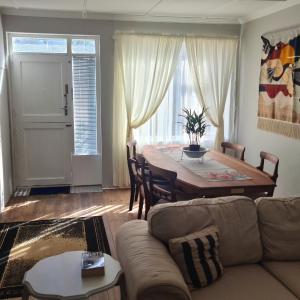 Basson Town Cottage