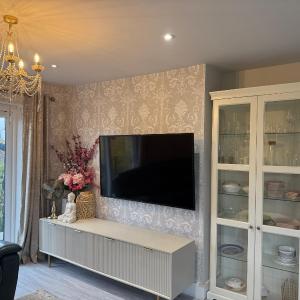 Luxury Spacious Flat close to Central London