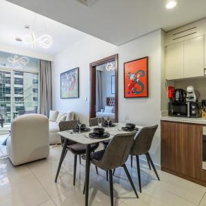 stylish 2 bedroom Apt in Business bay Dubai