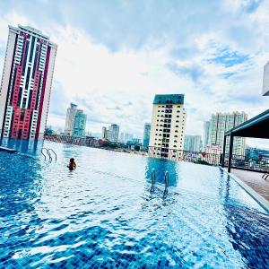 Klcc Service Suites By Chamber