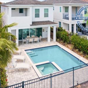 Exclusive Villa with Large Private Pool on Reunion Resort and Spa Orlando Villa 5467