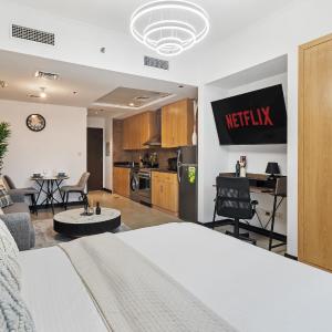 Chic Studio in Goldcrest Views, JLT