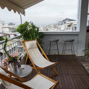 Small & cozy with Acropolis & Lycabettus view
