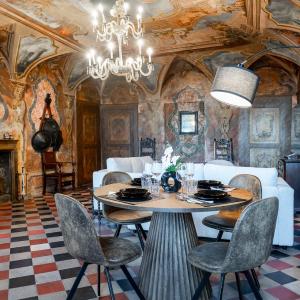 Historical dwelling in Palazzo Terzi