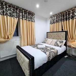 -F1-GH- Enjoy a wonderful stay in our Cosy Luxurious, Spacious ground floor apartment, Free Parking, Free WiFi
