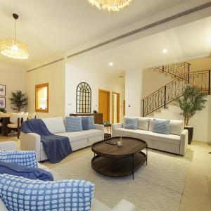 Luxury Villa With breathtaking View And Beach Access