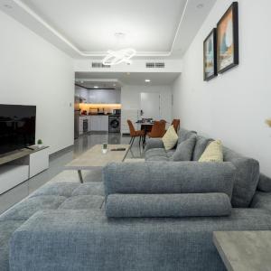 Dubai Marina - 1 BHK Unique Apartment