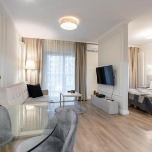 Golden Heart Residence - Mennica Residence - Warsaw Center - For 15 Guests