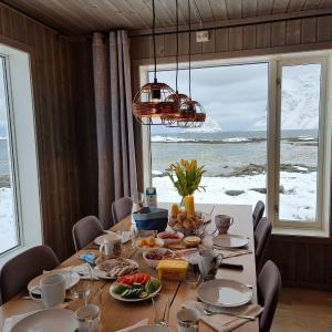 Magic views and walking distance to best beaches