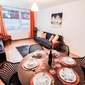 Well-Presented 3-Bedroom Flat! Great Location!