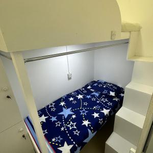Unisex Loft rooms in center of Bur Dubai near Burjuman Metro Exit-4