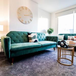 Trendy 3-Bedroom Flat In Clapham! London Living!