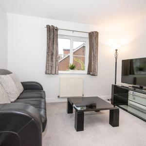Doultons House Sleeps 5 in 2 Bedrooms Wifi Parking